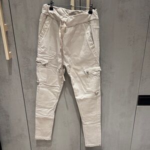 Women's Cream Cargo Pants